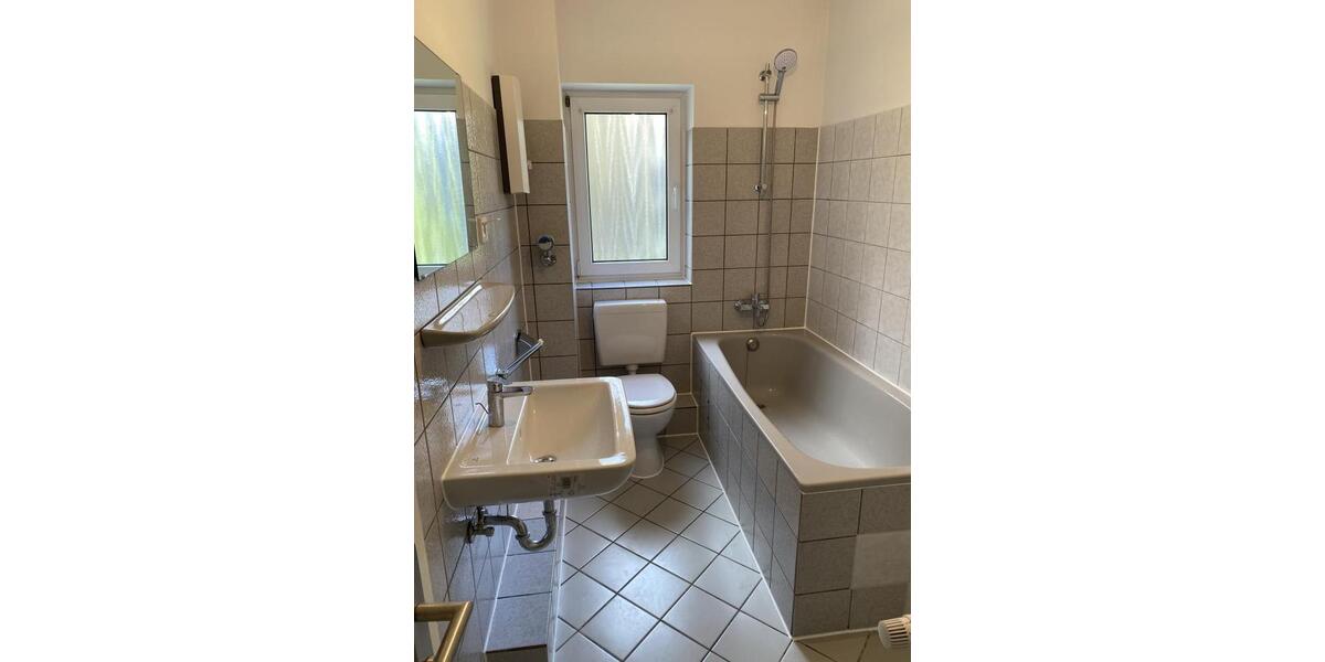 Etagenwohnung Velbert Velbert-Mitte - 2 Zimmer, 69 m&sup2;, 559&euro; | Angebot:26375764