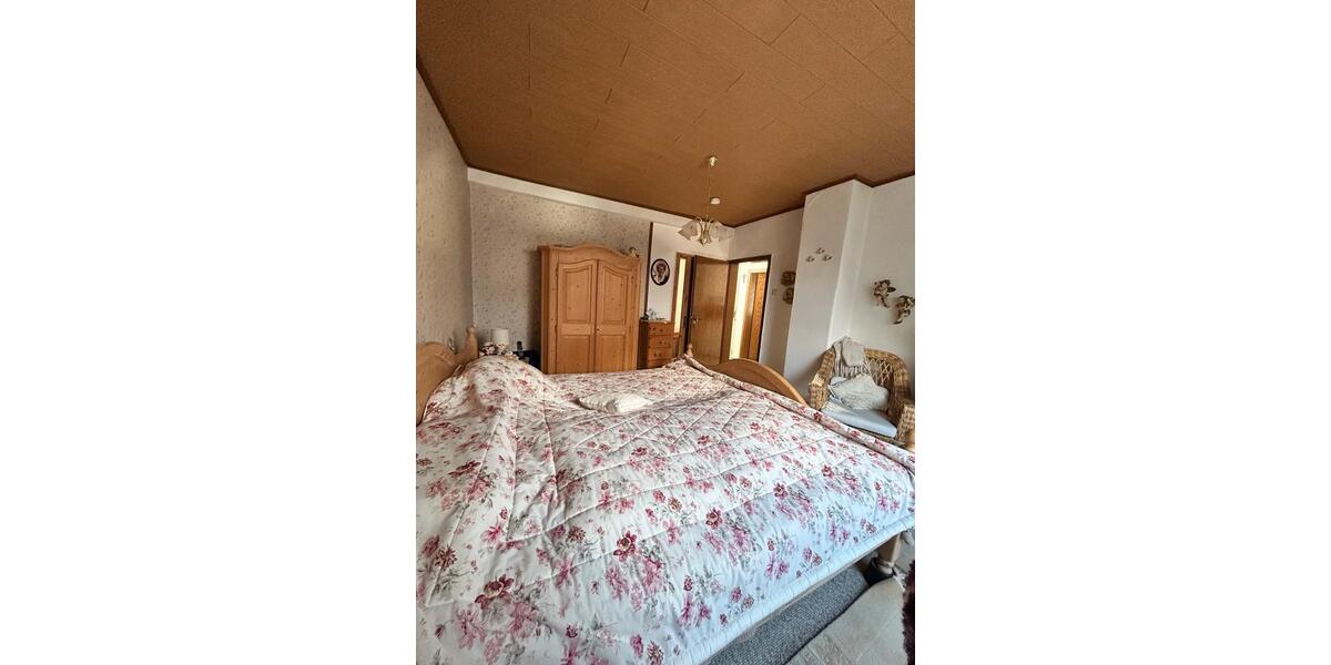 Doppelhaushälfte Essen Stadtbezirk VIII - 5 Zimmer, 130 m&sup2;, 250.000&euro; | Angebot:25942925