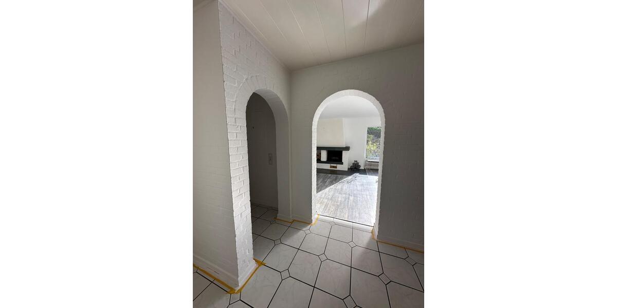 Erdgeschoßwohnung Schalksmühle - 4 Zimmer, 125 m&sup2;, 900&euro; | Angebot:26492779