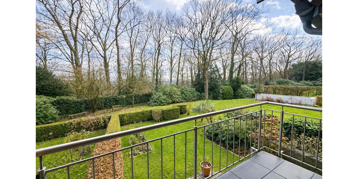 Etagenwohnung Essen Stadtbezirk IX - 3 Zimmer, 85 m&sup2;, 1.360&euro; | Angebot:24864402