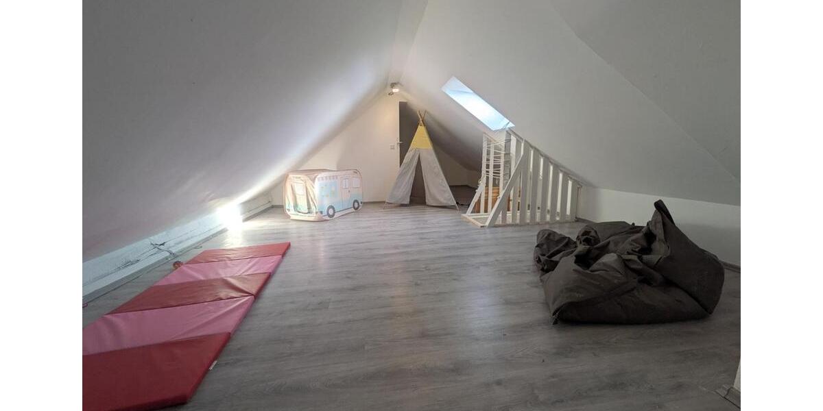 Maisonettenwohnung Bochum Günnigfeld - 4 Zimmer, 110 m&sup2;, 1.175&euro; | Angebot:26560276
