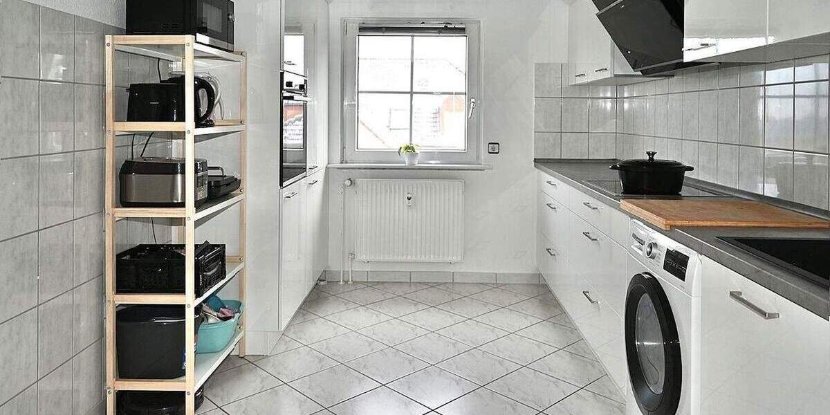 Etagenwohnung Bochum Stiepel - 4 Zimmer, 107 m&sup2;, 420.000&euro; | Angebot:25657492