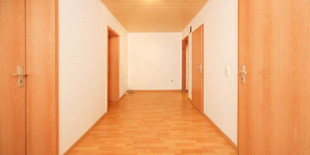 Etagenwohnung Wuppertal Barmen - 5 Zimmer, 87 m&sup2;, 150.000&euro; | Angebot:25865346