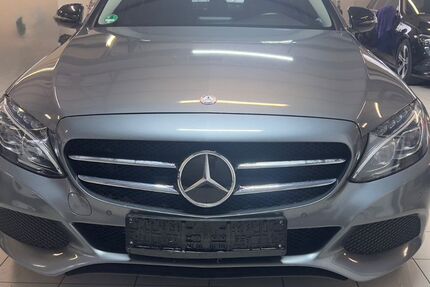 Mercedes-Benz C 300 215.000 km 13.500 &euro; Düsseldorf 40599