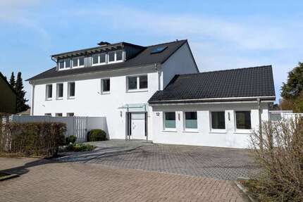Haus Halver - 11 Zimmer, 389 m&sup2;, 799.000&euro; | Angebot:26884322