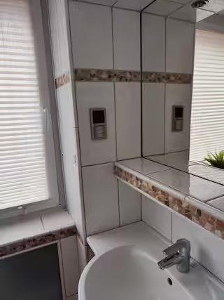 Etagenwohnung Gelsenkirchen Gelsenkirchen-Mitte - 3 Zimmer, 140 m&sup2;, 1.140&euro; | Angebot:26588015
