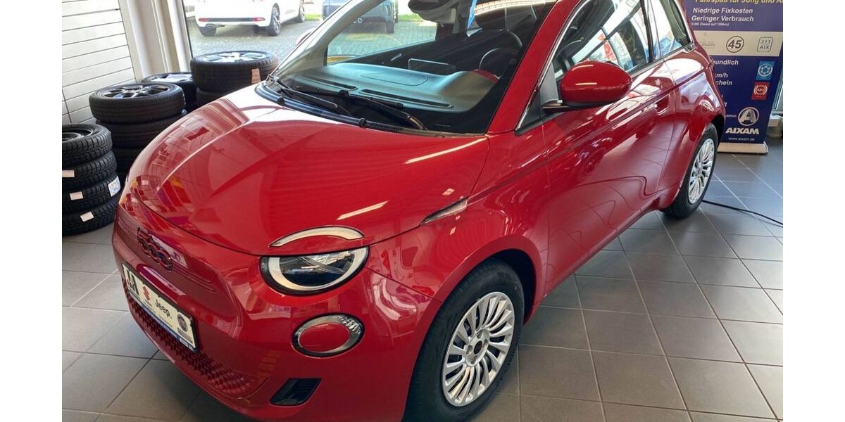 Fiat 500e 6.800 km 25.799 &euro; Langenfeld 40764