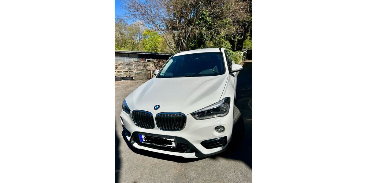 BMW X1 59.300 km 18.900 &euro; Solingen 42655