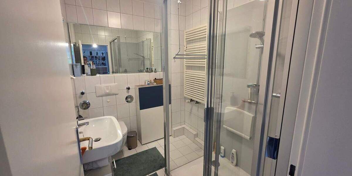Etagenwohnung Velbert Neviges - 2 Zimmer, 75 m&sup2;, 175.000&euro; | Angebot:25680188