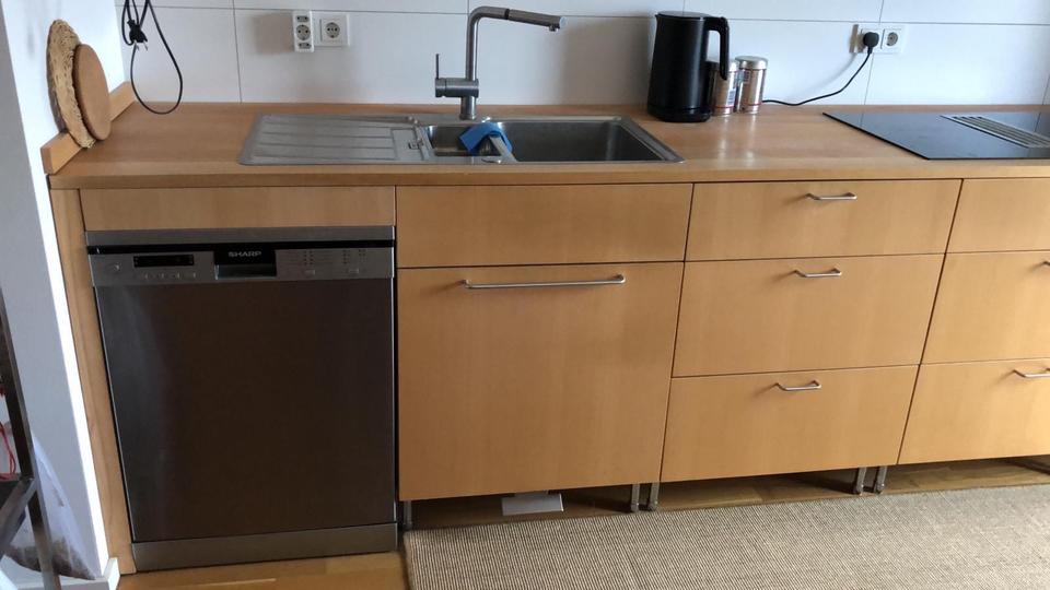 Dachgeschoßwohnung Düsseldorf Stadtbezirk 6 - 2 Zimmer, 80 m&sup2;, 1.772&euro; | Angebot:26020383