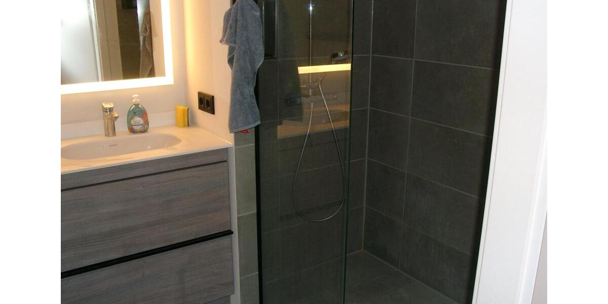 Etagenwohnung Düsseldorf Oberbilk - 1 Zimmer, 20 m&sup2;, 765&euro; | Angebot:25048234