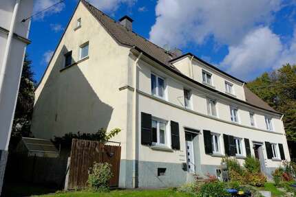 Haus Solingen Höhscheid - 8 Zimmer, 214 m&sup2;, 394.000&euro; | Angebot:25729335