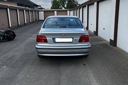 BMW 523 378.000 km 3.650 &euro; Langenfeld 40764