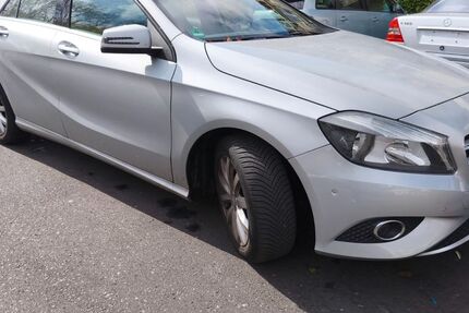 Mercedes-Benz A 200 115.000 km 10.900 &euro; Erkrath (Hochdahl) 40699