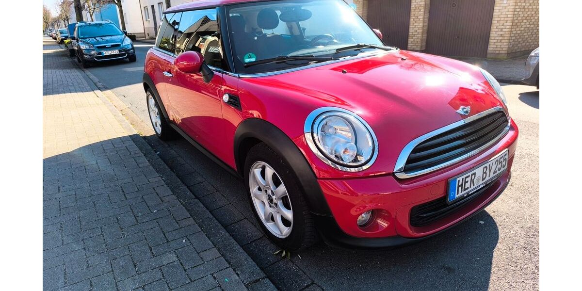 Mini ONE 127.655 km 4.300 &euro; Herne 44628