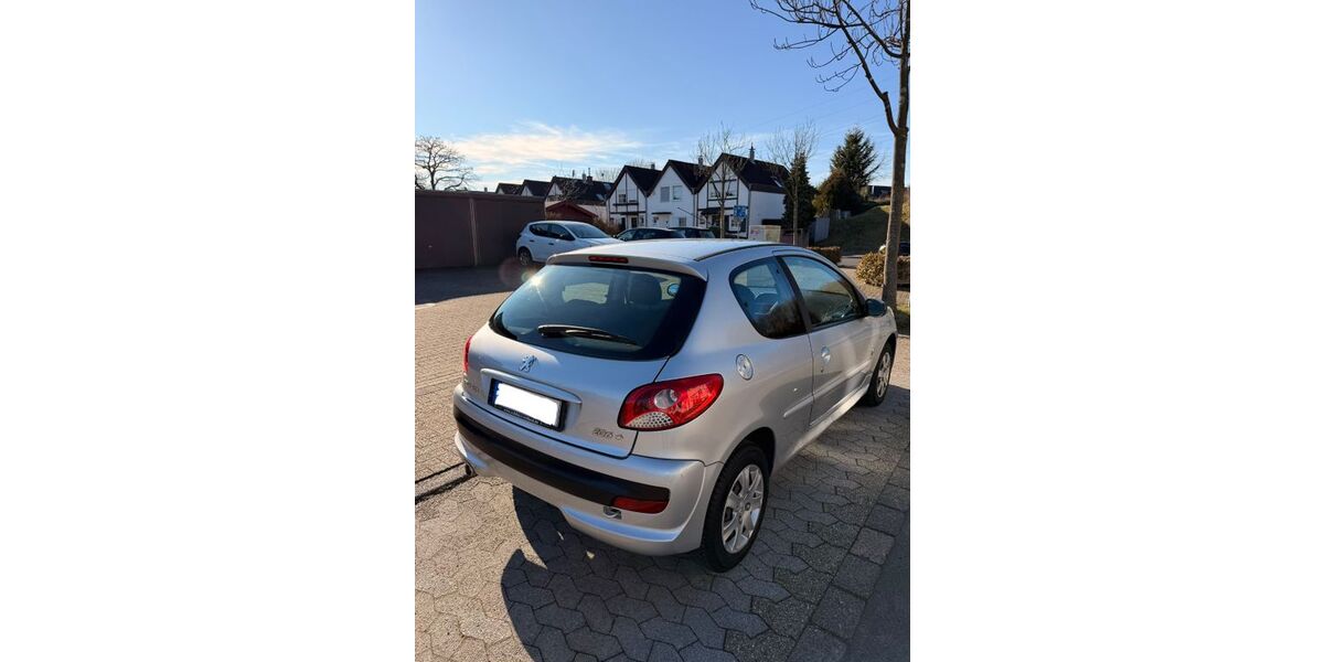 Peugeot 206 140.500 km 3.200 &euro; Ratingen 40880