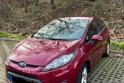 Ford Fiesta 152.500 km 2.990 &euro; Mülheim an der Ruhr 45481