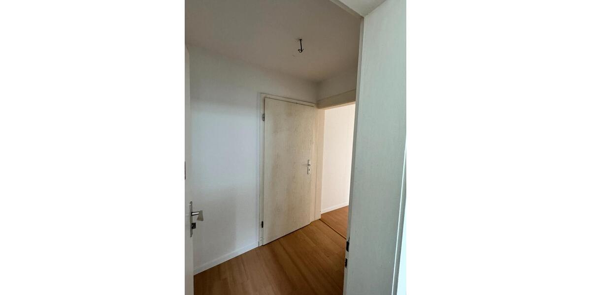 Dachgeschoßwohnung Hattingen - 3 Zimmer, 61 m&sup2;, 385&euro; | Angebot:26612580