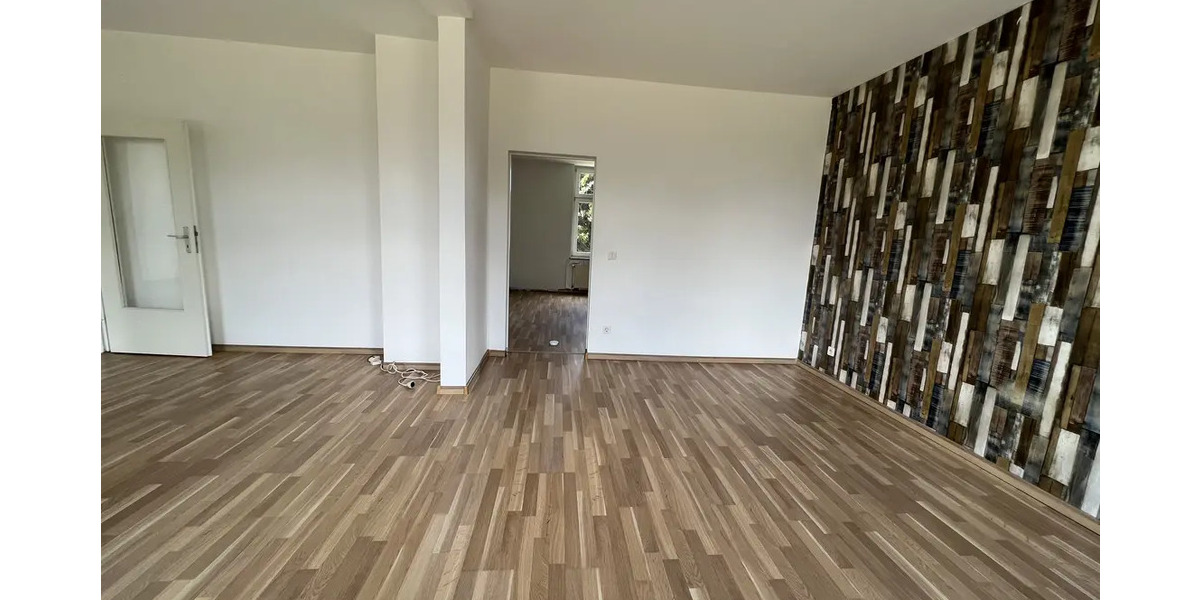 Etagenwohnung Essen Heßler - 3 Zimmer, 77 m&sup2;, 140.000&euro; | Angebot:23566015