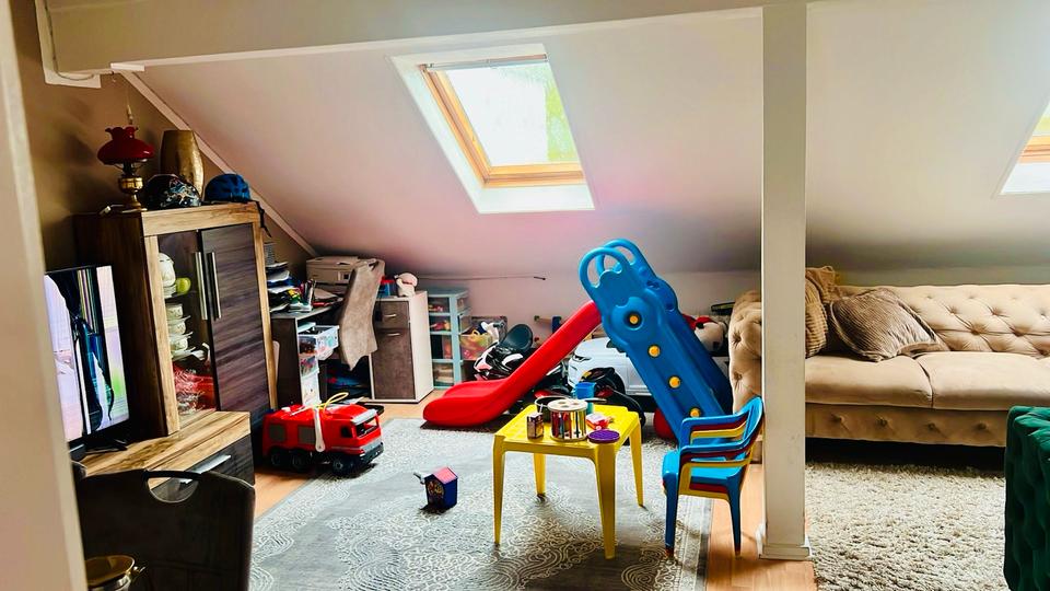 Dachgeschoßwohnung Düsseldorf Stadtbezirk 8 - 2 Zimmer, 60 m&sup2;, 1.050&euro; | Angebot:26459548