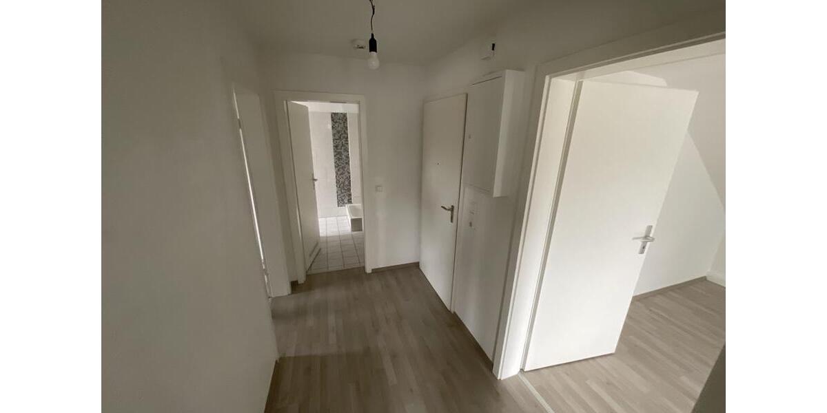Dachgeschoßwohnung Essen Stadtbezirk IV - 2 Zimmer, 48 m&sup2;, 409&euro; | Angebot:25463389