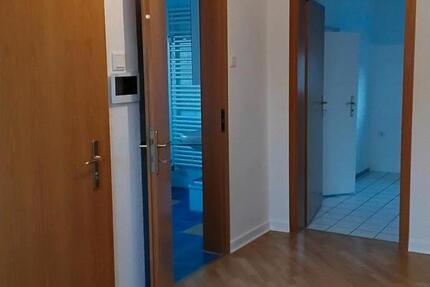 Wohnung Essen Stadtbezirk II - 2.5 Zimmer, 67 m&sup2;, 800&euro; | Angebot:25841713