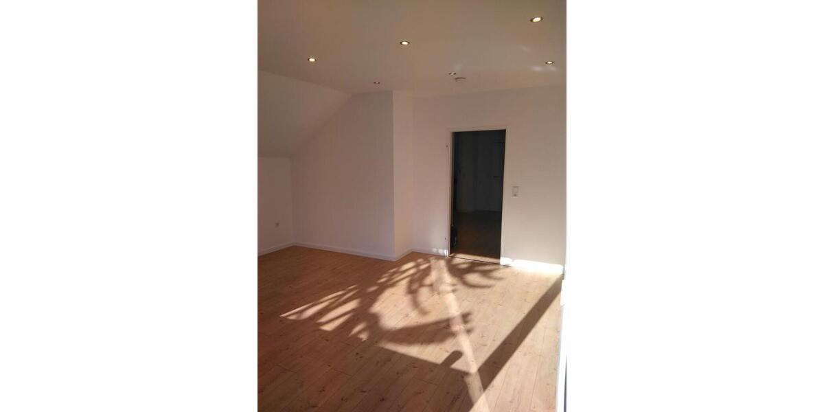 Dachgeschoßwohnung Breckerfeld - 2 Zimmer, 80 m&sup2;, 570&euro; | Angebot:26589106