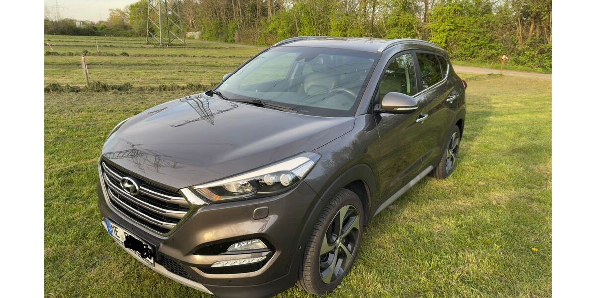 Hyundai TUCSON 102.279 km 16.900 &euro; Monheim am Rhein 40789
