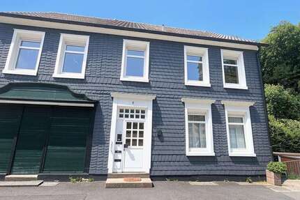 Haus Ennepetal - 10 Zimmer, 227 m&sup2;, 420.000&euro; | Angebot:27352270