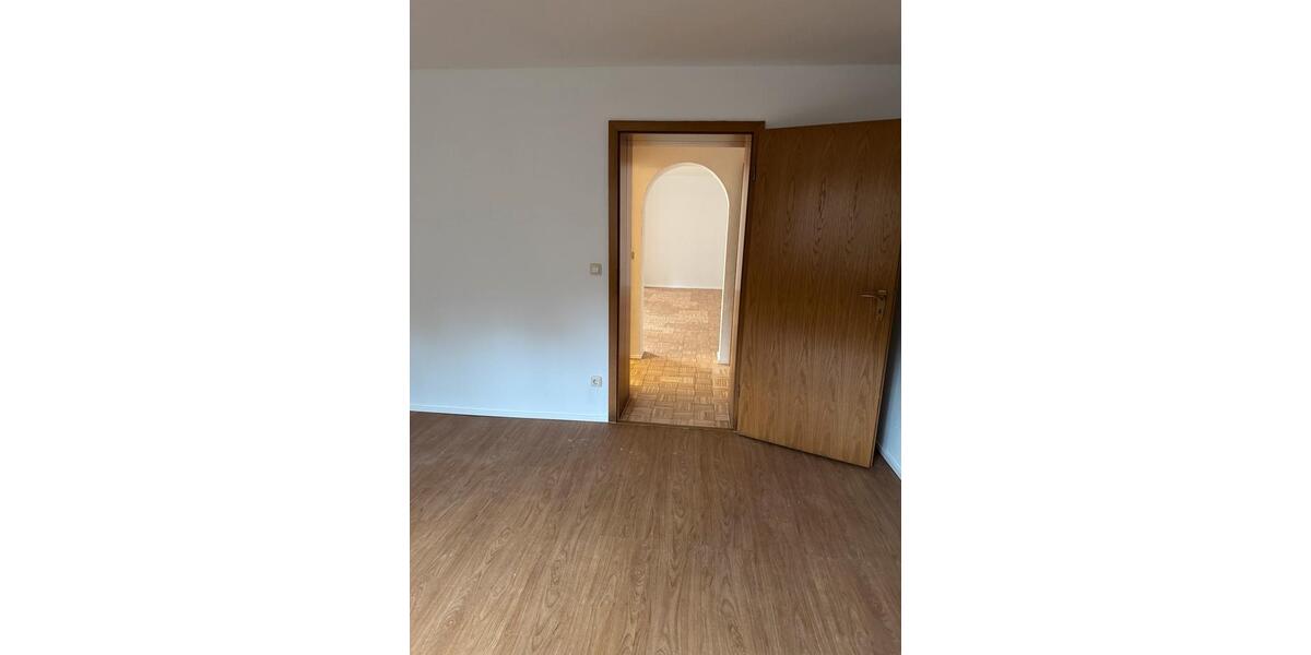 Etagenwohnung Essen Stadtbezirk IV - 2 Zimmer, 74 m&sup2;, 790&euro; | Angebot:25409330