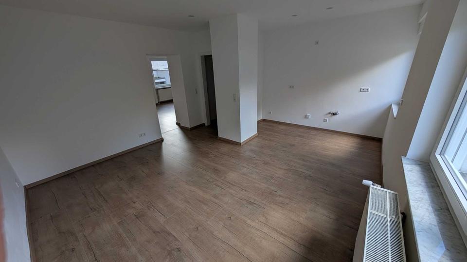 Erdgeschoßwohnung Wuppertal Gemarkung Elberfeld - 3 Zimmer, 72 m&sup2;, 890&euro; | Angebot:26633198