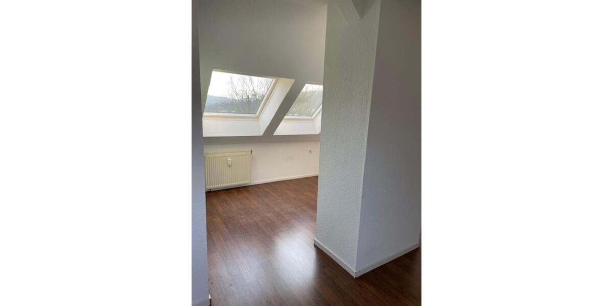Dachgeschoßwohnung Wuppertal Brill - 2.5 Zimmer, 75 m&sup2;, 525&euro; | Angebot:24780684