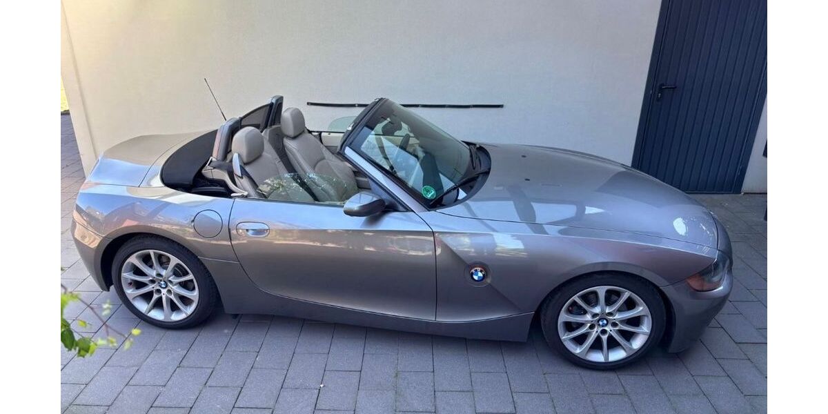 BMW Z4 53.000 km 13.900 &euro; Wuppertal 42349