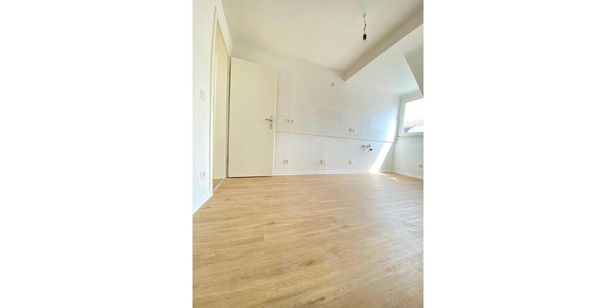 Etagenwohnung Gelsenkirchen - 2 Zimmer, 53 m&sup2;, 330&euro; | Angebot:25995649