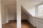 Dachgeschoßwohnung Düsseldorf Stadtbezirk 9 - 2 Zimmer, 49 m&sup2;, 590&euro; | Angebot:26603069