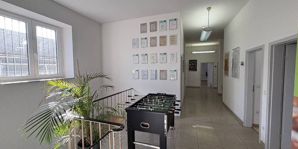 Gewerbeobjekt Wuppertal Elberfeld - 5 Zimmer, 173 m&sup2;, 1.295&euro; | Angebot:26014846