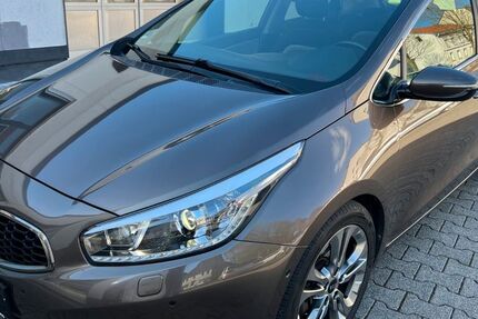 Kia ceed / Ceed 140.000 km 7.499 &euro; Wuppertal 42277