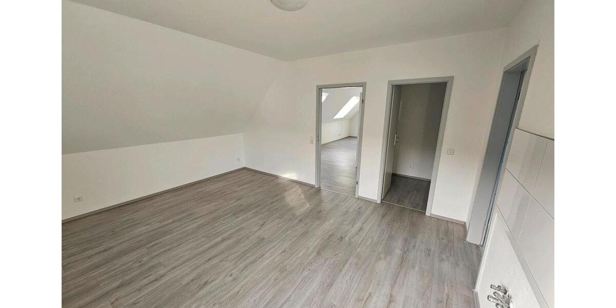 Dachgeschoßwohnung Hagen Hagen-Mitte - 1.5 Zimmer, 70 m&sup2;, 550&euro; | Angebot:26035013