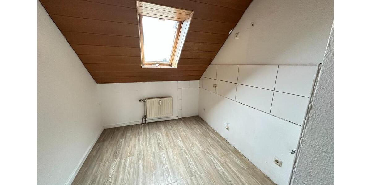 Dachgeschoßwohnung Essen Stadtbezirk III - 2 Zimmer, 58 m&sup2;, 436&euro; | Angebot:24772905