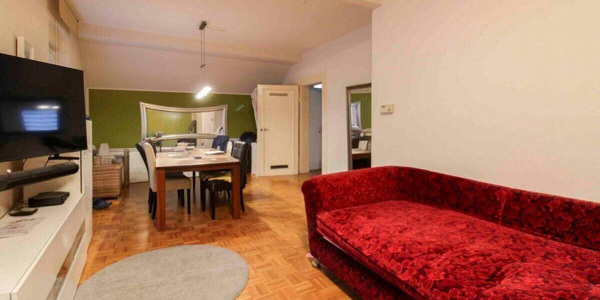 Mehrfamilienhaus, Wohnhaus Bochum Laer - 6 Zimmer, 211 m&sup2;, 320.000&euro; | Angebot:26043818