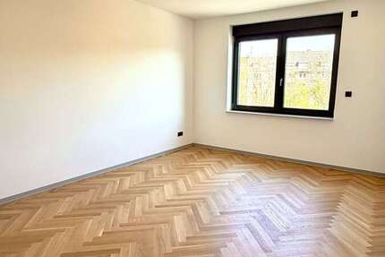 Wohnung Düsseldorf Pempelfort - 3 Zimmer, 87 m&sup2;, 1.950&euro; | Angebot:26044930