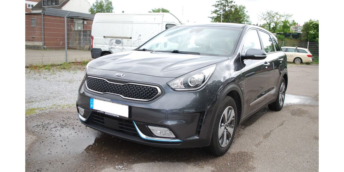 Kia Niro 132.192 km 7.900 &euro; Düsseldorf 40470