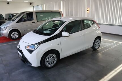 Toyota Aygo (X) 41.690 km 9.950 &euro; Essen 45329