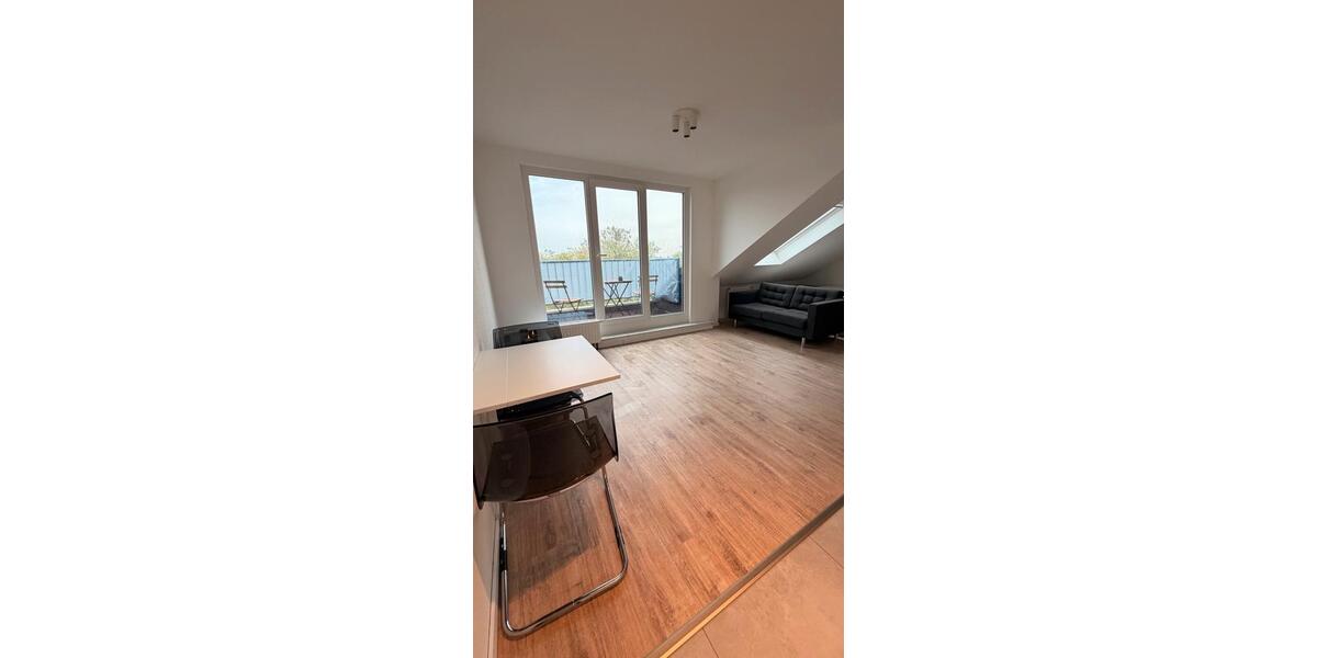 Dachgeschoßwohnung Düsseldorf Stadtbezirk 8 - 1.5 Zimmer, 29 m&sup2;, 730&euro; | Angebot:26432458