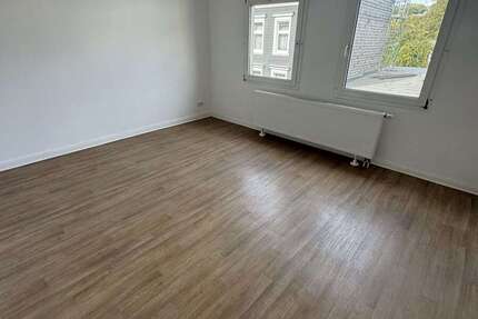 Wohnung Wuppertal Wichlinghausen - 2 Zimmer, 59 m&sup2;, 500&euro; | Angebot:24517815