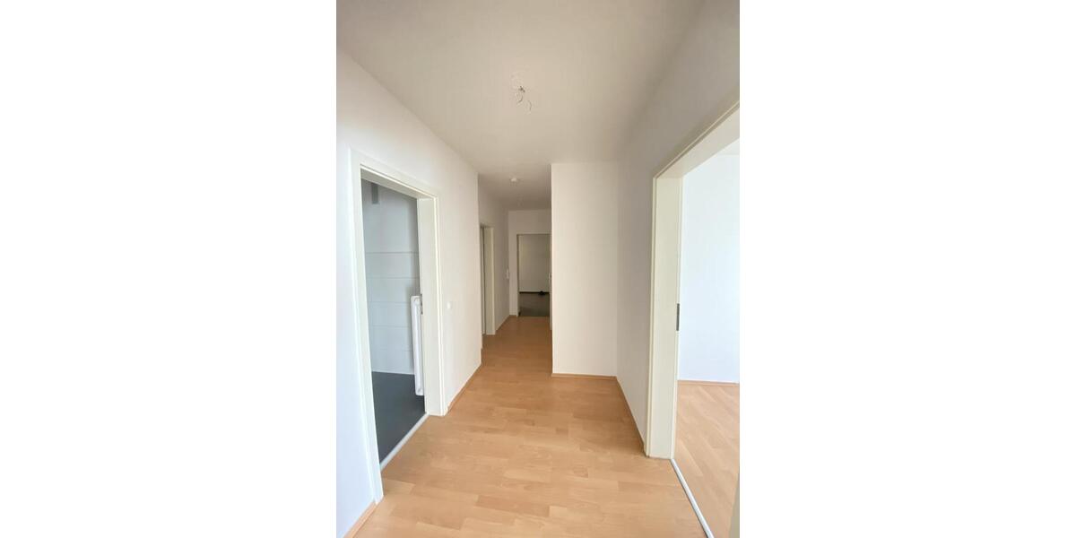 Etagenwohnung Solingen - 3 Zimmer, 74 m&sup2;, 779&euro; | Angebot:24489862