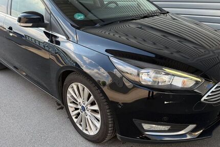 Ford Focus 90.444 km 10.990 &euro; Wuppertal 42285