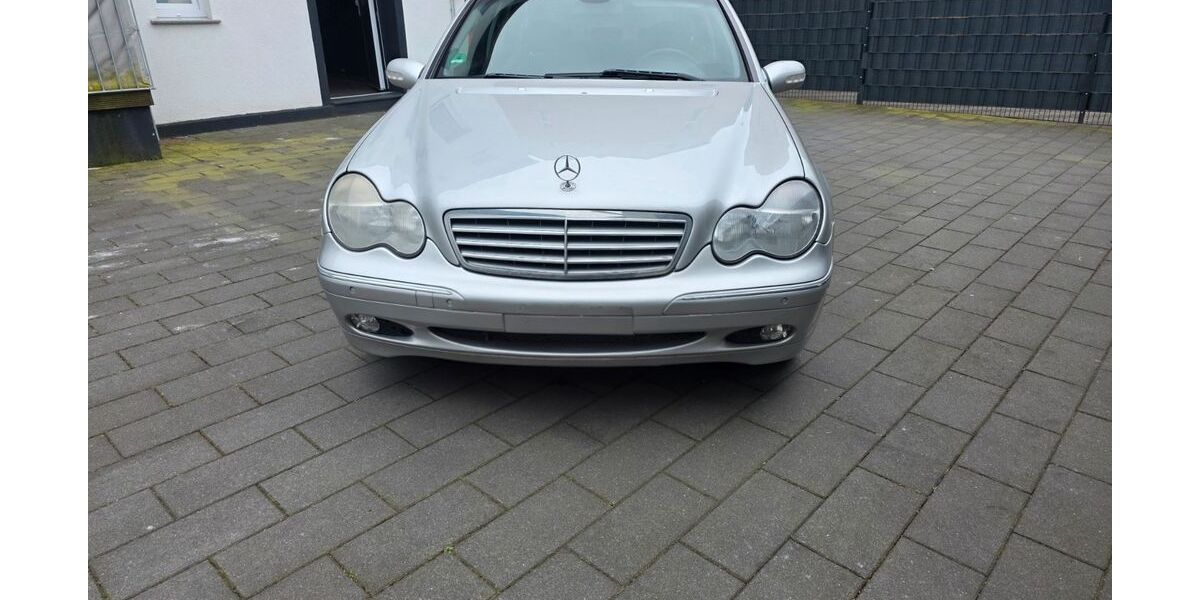 Mercedes-Benz C 180 231.000 km 1.500 &euro; Gelsenkirchen 45892