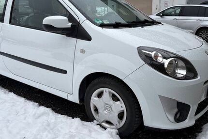 Renault Twingo 106.056 km 3.790 &euro; Solingen 42653