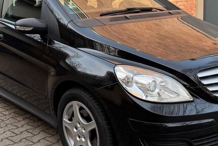 Mercedes-Benz B 180 228.000 km 3.450 &euro; Essen 45307